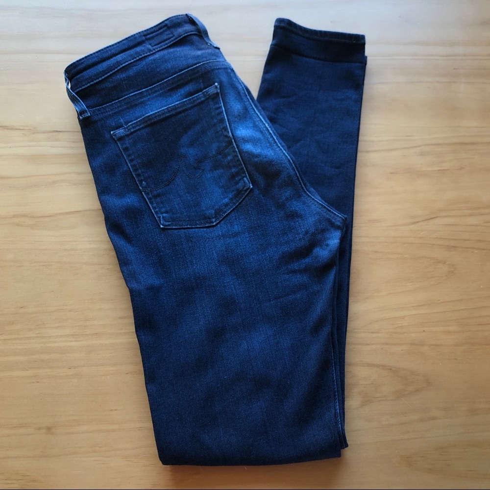 AG Size 28 The Farrah Skinny